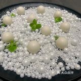 南昌地标性的建筑，旁边吃一顿饭足以。尖叫