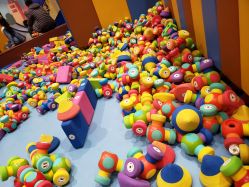 -MELAND(郑州万象城店)