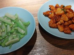 -蜜桃餐厅·伴山(湖滨商业街店)