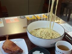 -百年老字号·观振兴蟹黄面·三虾面·苏式面(观前街富仁坊巷店)