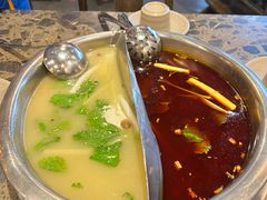 -肖肖酸萝卜鱼火锅(总店)