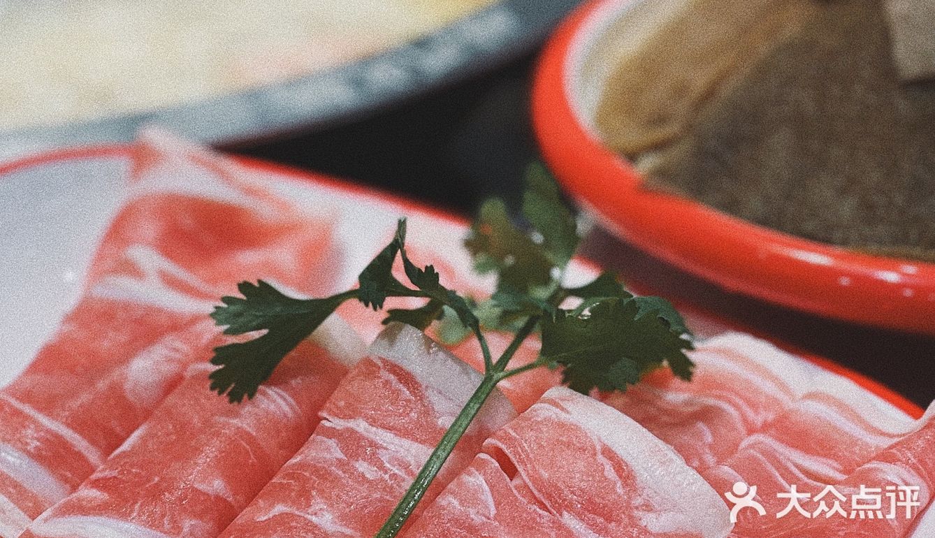 不吹不黑，大连首家犊门火锅探店