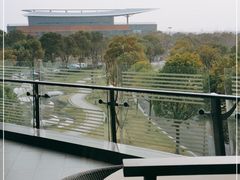 -上海滴水湖皇冠假日酒店