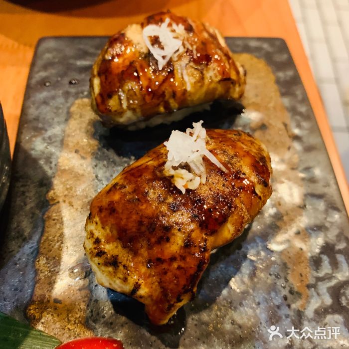 魔丼屋(日月光店)鹅肝寿司图片