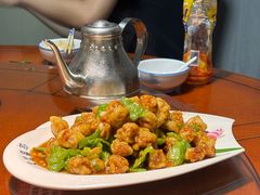 -老码头黑皮肘子锅包肉(赣水路店)