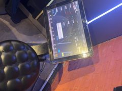-云晓光头烧烤吧(盛夏店)