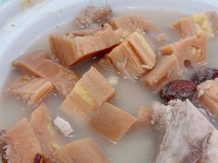 十八涌莲藕筒骨煲-海宝酒家(中山四路店)