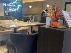 -必胜客(尹山湖歌林公园店)