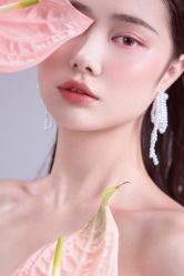 点击看大图 -挪娅婚纱摄影皇家会所