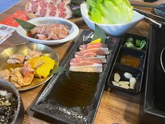 -山居屋炭火烧肉(厚街万达店)
