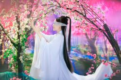 点击看大图 -九月鹰飞汉服摄影工作室
