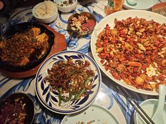-川流不息·地道川菜·小龙虾(新松江路店)