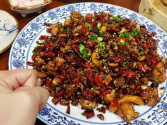 -黄桷树曹家私房菜(江与城店)