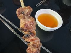 -烤肉小伙烤肉店