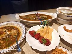 -小船渔村·大连菜·大连焖鱼(黄河路店)