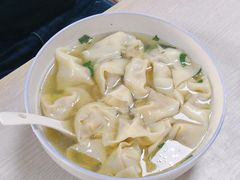 -周震馄饨