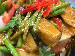娘惹鱼头配饭-热浪岛马来餐厅