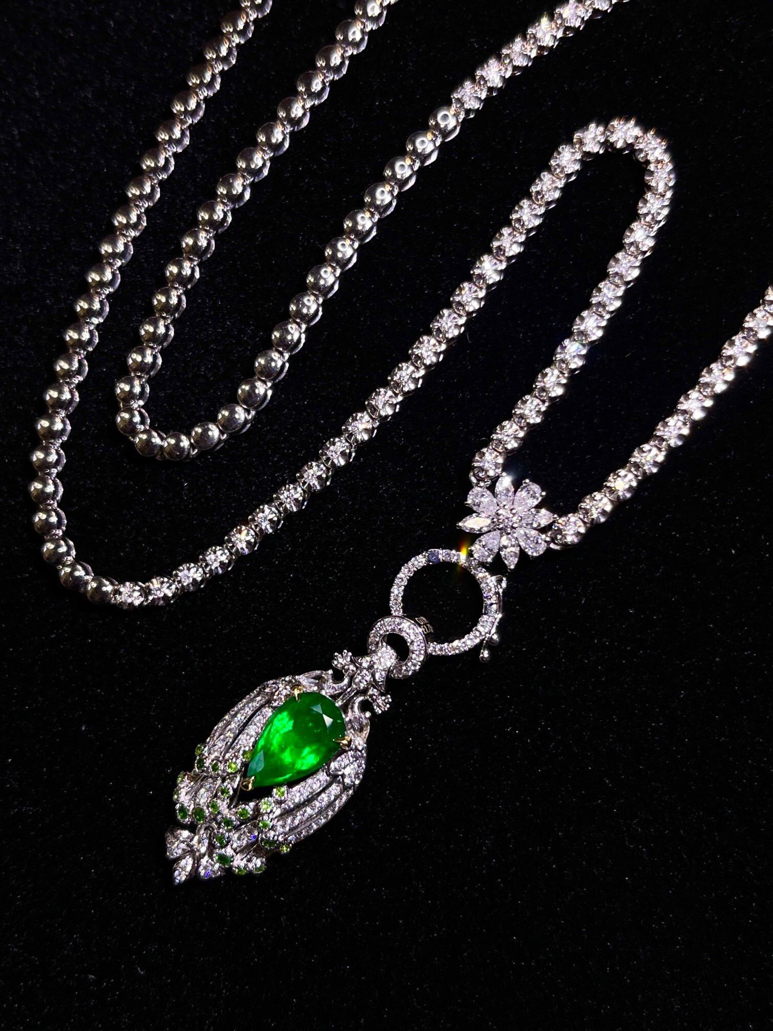 超美的祖母绿项链