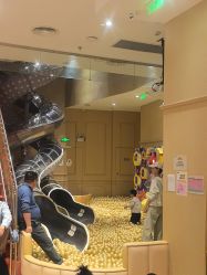 -奈尔宝·儿童乐园·亲子餐厅(前滩店)