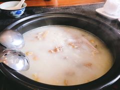 -大匠工房古船木艺术餐厅·猪肚鸡专门店(长白仙岛店)