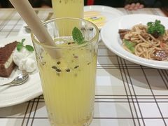 -菲滋意式餐厅(上虞万和城店)