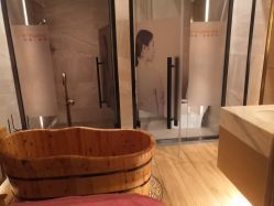 -苑苑vbeauty科技美容SPA