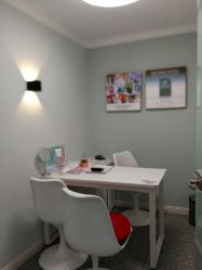 -咪咪专业脱毛连锁机构