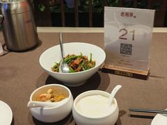 -老湘亲·品鉴湘菜(蔡塘爱琴海店)