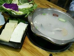 -风情丽江斑鱼火锅(孙家沟西南路80号店)
