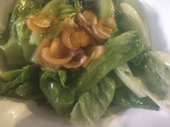 葱油淋生菜-大头唛·啫鸡煲.粤菜.专门店(289艺术园区店)