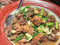 地锅老公鸡-大张烙馍村·美食地标(泉山店)