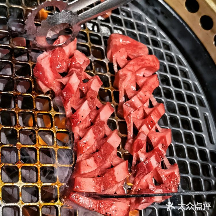 极品M12霜降肋眼肉,吃在嘴里幸福感爆棚~