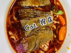 金牌麻辣牛肉面-康师傅私房牛肉面(北京南站店)