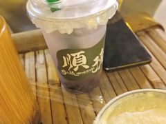 -周大娘牛乳(旧寨古村总店)