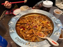 -胖哥俩肉蟹煲(湖滨银泰in77店)