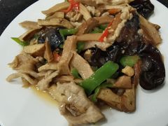 月亮湾小炒-老虎土菜馆·农家土菜