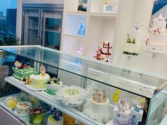 面包甜点陈列柜-李奥斯汀蛋糕商务茶歇·甜品台·企业活动团建(长寿路店)