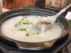 生滚鱼片粥-玉兰苑一等茶餐厅