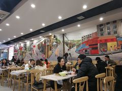 大堂-江城燕子大排档(江汉路步行街店)