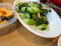-渝信川菜 · 川味家常菜(财富购物中心店)