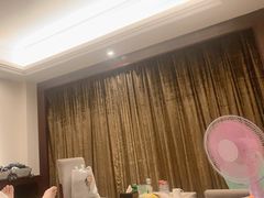 -天下凤凰大酒店