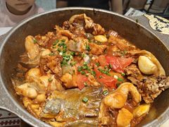 -刘姐啤酒鱼民族演艺餐厅(西街总店)