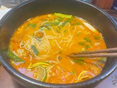-银米·云南传统过桥米线(双廊黑金冠店)