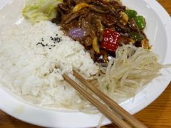 -何太太馄饨面铺(大浒东苑店)