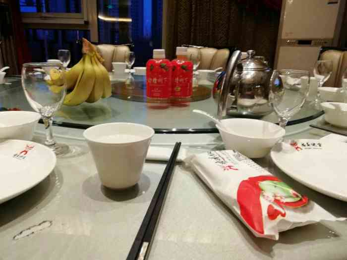 忠义大酒店-"每次家庭聚会都会选在这里.吃了十几年,菜.