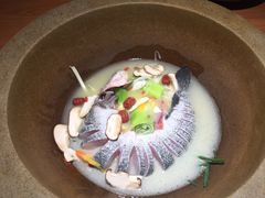 -咕嘟草帽鱼·牛奶一样的鲜鱼汤(包河万达广场创始店)