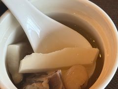 -大中华希尔顿酒店-念自助餐·嗨啤·小龙虾