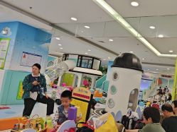 -孩子王童乐园(唐山万达广场店)
