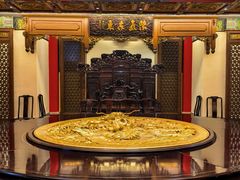 -梅龙镇酒家(南京西路总店)