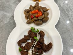 -朱记乳鸽王·非遗石岐乳鸽·全鸽宴(大兴旗舰店)